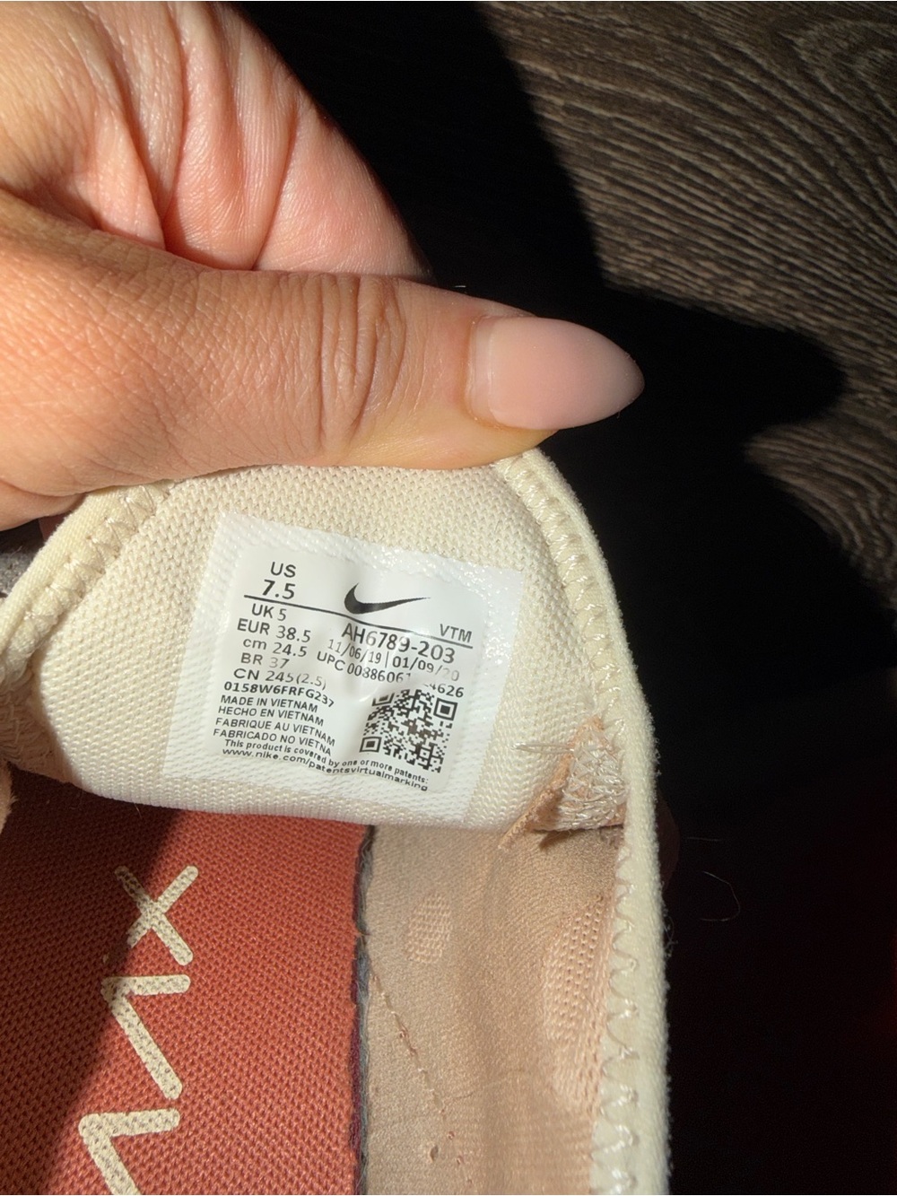 Nike Air Max 270 Women’s Athletic Shoes in Cream and Rust - Picture 4 of 4